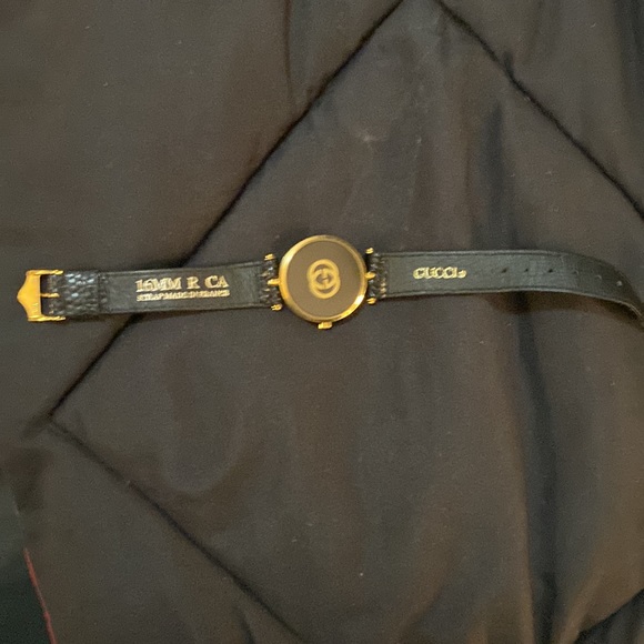 Gucci black womens watch - Picture 3 of 3